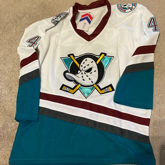 Youth size small vintage Mighty Ducks jersey NWT - Picture 1 of 3